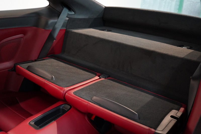 ポルシェ 911(Type991.2) Carrera PDK 左H スポクロ スポエグ Fリフト サンルーフ LEDヘッド BOSEサウンド ジェットブラック 中古車 中古車