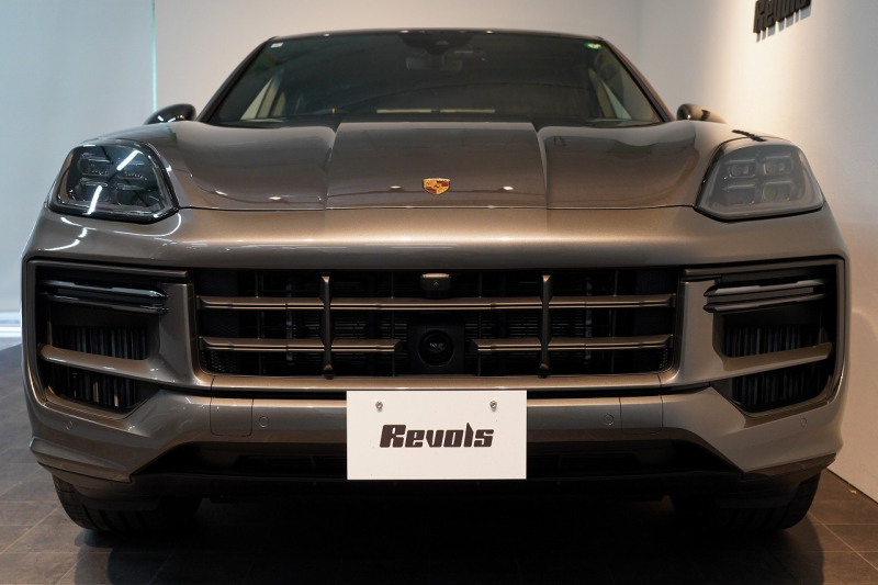 ポルシェ カイエンクーペ Turbo E-Hybrid Coupe with GT Package  PDCC ブルメスター リアアクスル OP307 中古車 中古車