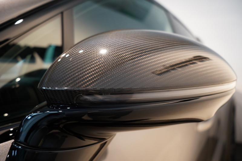 ポルシェ カイエンクーペ Turbo E-Hybrid Coupe with GT Package  PDCC ブルメスター リアアクスル OP307 中古車 中古車