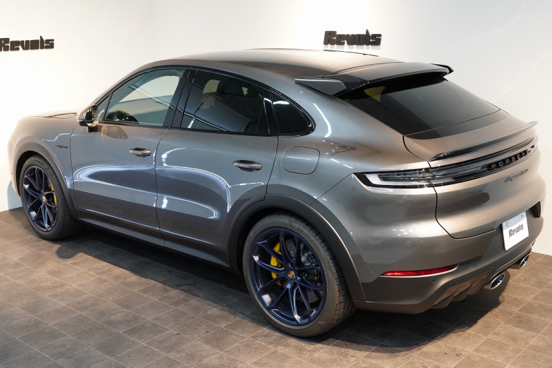 ポルシェ カイエンクーペ Turbo E-Hybrid Coupe with GT Package  PDCC ブルメスター リアアクスル OP307 中古車 中古車