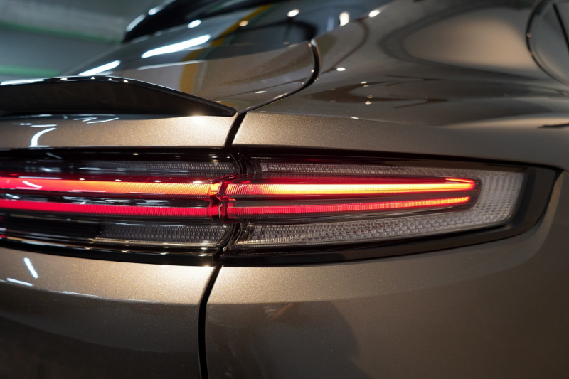 ポルシェ カイエンクーペ Turbo E-Hybrid Coupe with GT Package  PDCC ブルメスター リアアクスル OP307 中古車 中古車