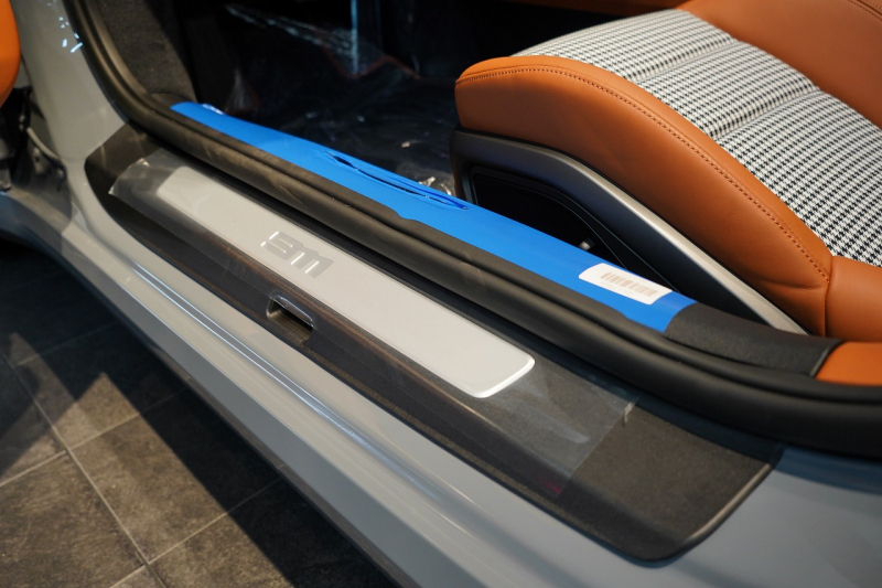 ポルシェ 911(Type992) Targa 4 PDK 左H OP623 ワンオーナー ヘリテージデザインPKG スポクロ スポエグ Fリフト 中古車 中古車