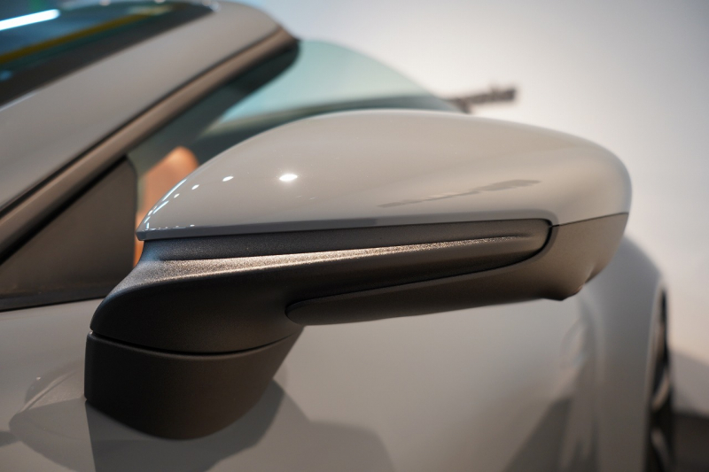 ポルシェ 911(Type992) Targa 4 PDK 左H OP623 ワンオーナー ヘリテージデザインPKG スポクロ スポエグ Fリフト 中古車 中古車