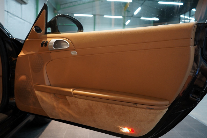 ポルシェ ケイマン(Type987) PDK 後期モデル スポーツクロノ&テールパイプ&ステアリング PC入庫16回 中古車 中古車