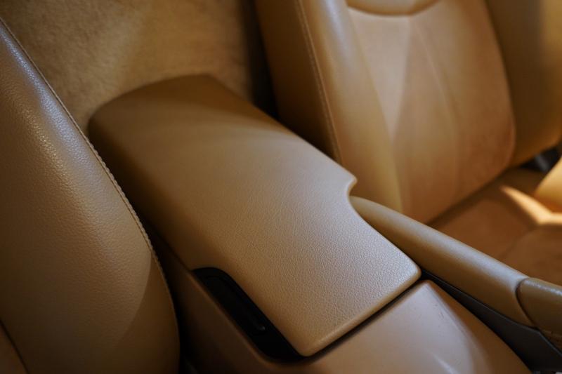 ポルシェ ケイマン(Type987) PDK 後期モデル スポーツクロノ&テールパイプ&ステアリング PC入庫16回 中古車 中古車