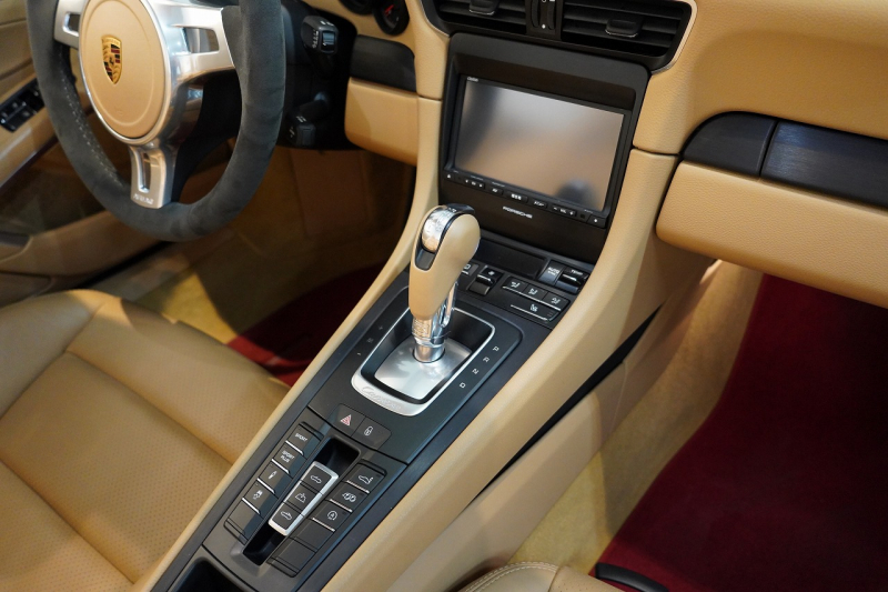 ポルシェ 911(Type991.1) Carrera GTS Cabriolet NA最終モデル 3.8L レッドトップ キャララホワイトメタリック  中古車