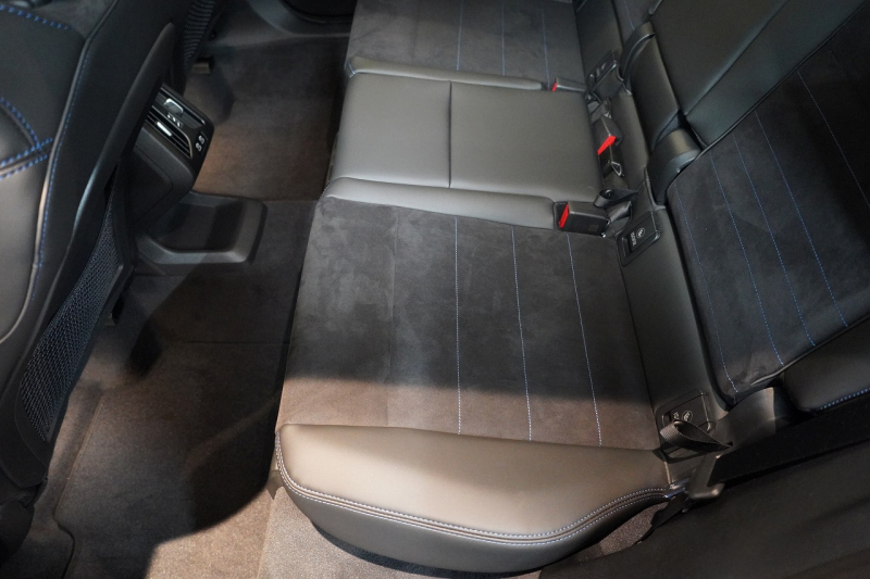 BMW X1 xDrive 20d M Sport ワンオーナー パノラマガラスサンルーフ 禁煙車 中古車 中古車