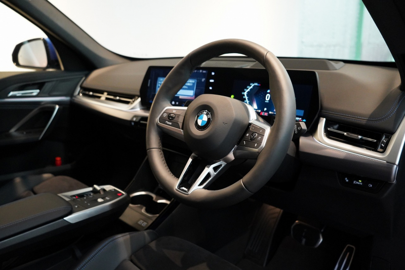 BMW X1 xDrive 20d M Sport ワンオーナー パノラマガラスサンルーフ 禁煙車 中古車 中古車