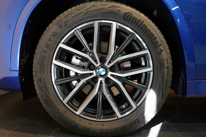 BMW X1 xDrive 20d M Sport ワンオーナー パノラマガラスサンルーフ 禁煙車 中古車 中古車