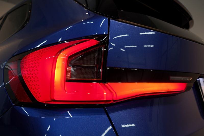 BMW X1 xDrive 20d M Sport ワンオーナー パノラマガラスサンルーフ 禁煙車 中古車 中古車