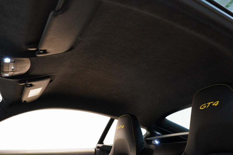 ポルシェ ケイマン(Type981) GT4 6MT 左H スポーツクロノ スポーツエグゾースト レザーインテリア/イエローステッチ 中古車 中古車