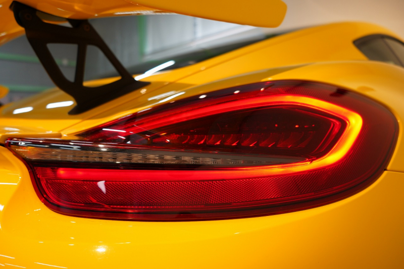 ポルシェ ケイマン(Type981) GT4 6MT 左H スポーツクロノ スポーツエグゾースト レザーインテリア/イエローステッチ 中古車 中古車