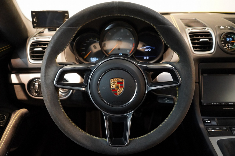 ポルシェ ケイマン(Type981) GT4 6MT 左H スポーツクロノ スポーツエグゾースト レザーインテリア/イエローステッチ 中古車 中古車