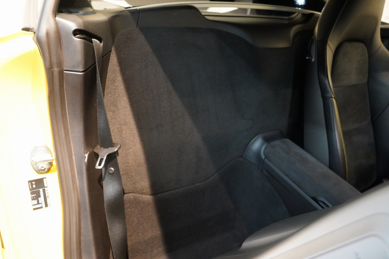 ポルシェ ケイマン(Type981) GT4 6MT 左H スポーツクロノ スポーツエグゾースト レザーインテリア/イエローステッチ 中古車 中古車