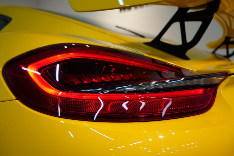 ポルシェ ケイマン(Type981) GT4 6MT 左H スポーツクロノ スポーツエグゾースト レザーインテリア/イエローステッチ 中古車 中古車