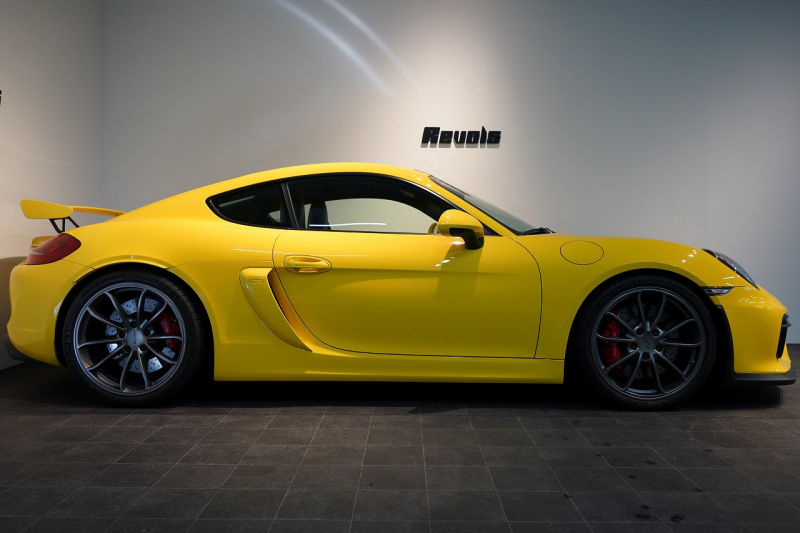 ポルシェ ケイマン(Type981) GT4 6MT 左H スポーツクロノ スポーツエグゾースト レザーインテリア/イエローステッチ 中古車 中古車