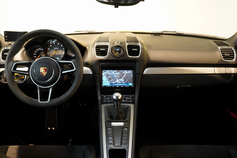 ポルシェ ケイマン(Type981) GT4 6MT 左H スポーツクロノ スポーツエグゾースト レザーインテリア/イエローステッチ 中古車 中古車