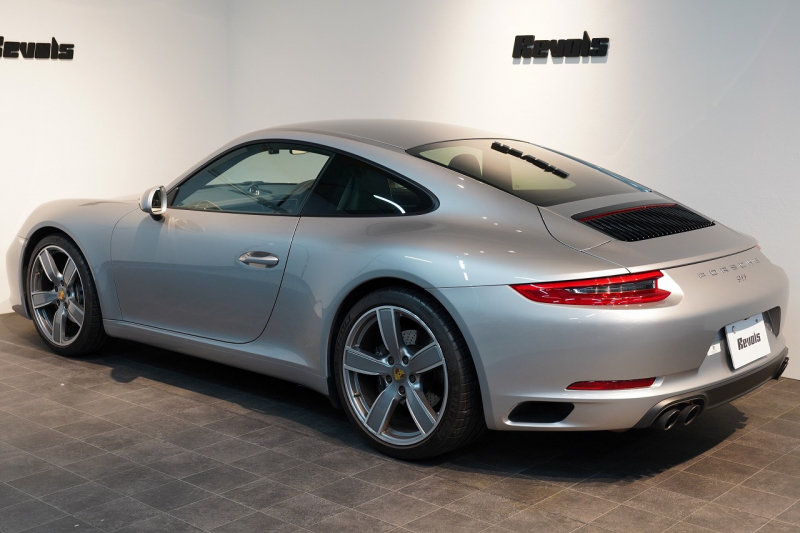 ポルシェ 911(Type991.2) Carrera PDK スポーツクロノ スポーツデザインフロントエプロン  レザーインテリア 20インチCarrera Sportホイール BOSEサウンド 中古車 中古車