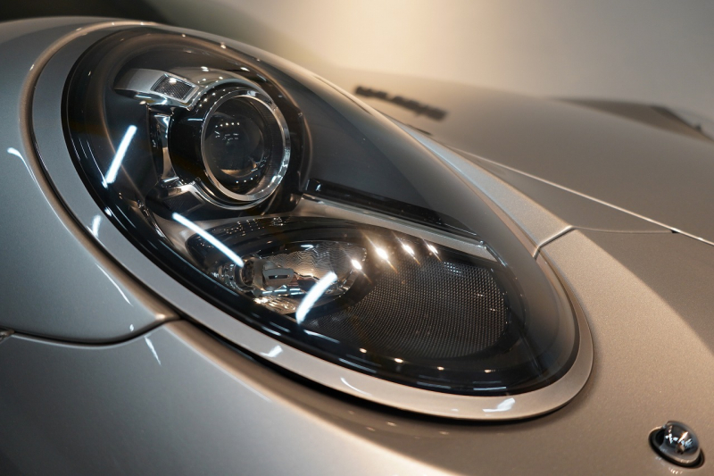 ポルシェ 911(Type991.2) Carrera PDK スポーツクロノ スポーツデザインフロントエプロン  レザーインテリア 20インチCarrera Sportホイール BOSEサウンド 中古車 中古車