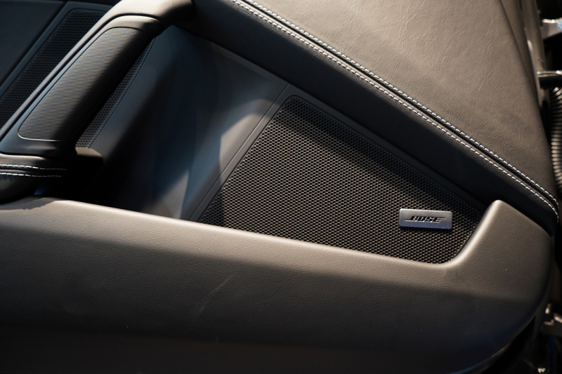 ポルシェ 911(Type992) GT3 Touring Package 6MT 左H ワンオーナー OP491 クロノ PCCB Fリフト カーボンルーフ レザーインテリア 中古車 中古車