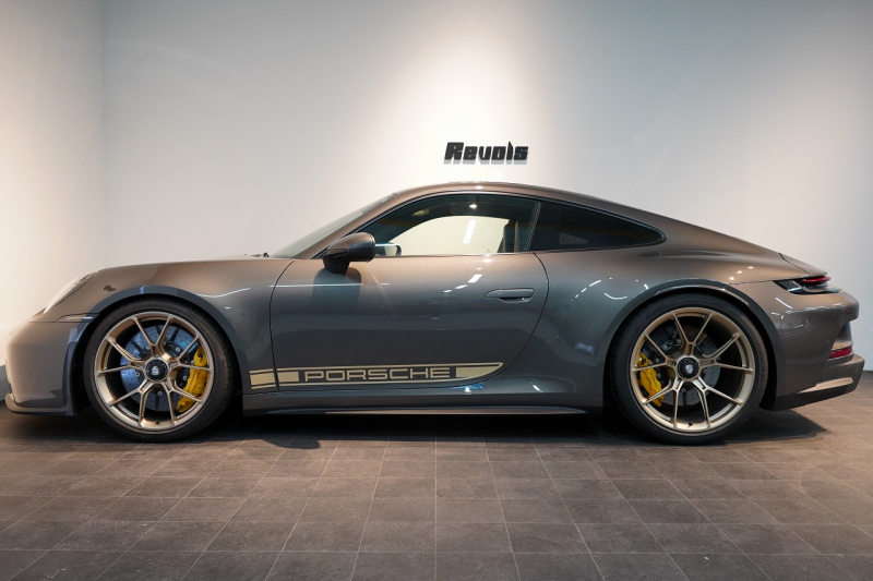 ポルシェ 911(Type992) GT3 Touring Package 6MT 左H ワンオーナー OP491 クロノ PCCB Fリフト カーボンルーフ レザーインテリア 中古車 中古車