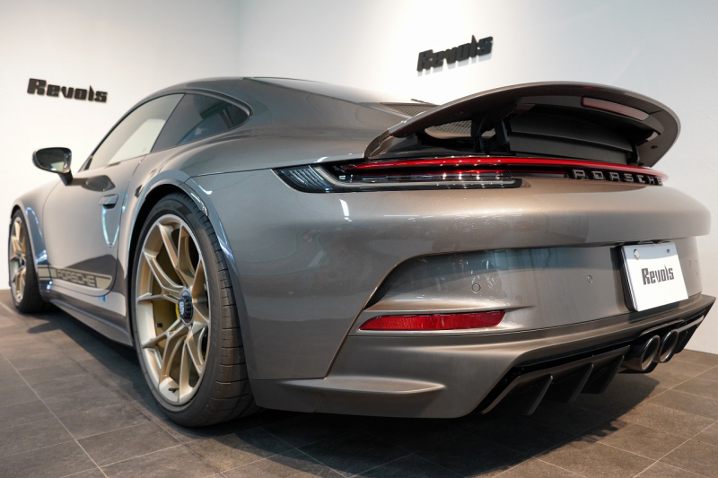 ポルシェ 911(Type992) GT3 Touring Package 6MT 左H ワンオーナー OP491 クロノ PCCB Fリフト カーボンルーフ レザーインテリア 中古車 中古車