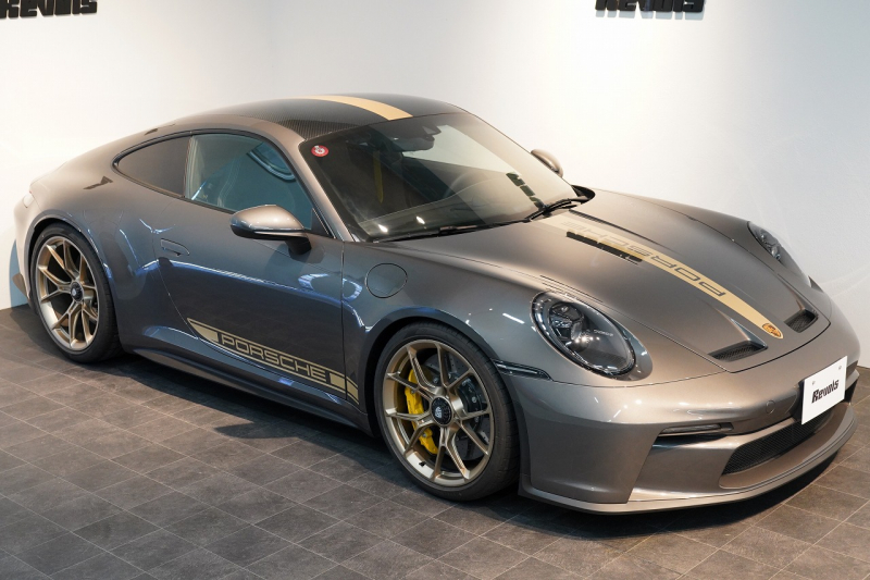 ポルシェ 911(Type992) GT3 Touring Package 6MT 左H ワンオーナー OP491 クロノ PCCB Fリフト カーボンルーフ レザーインテリア 中古車 中古車