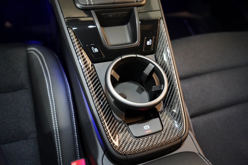 ポルシェ 911(Type992) GT3 Touring Package 6MT 左H ワンオーナー OP491 クロノ PCCB Fリフト カーボンルーフ レザーインテリア 中古車 中古車