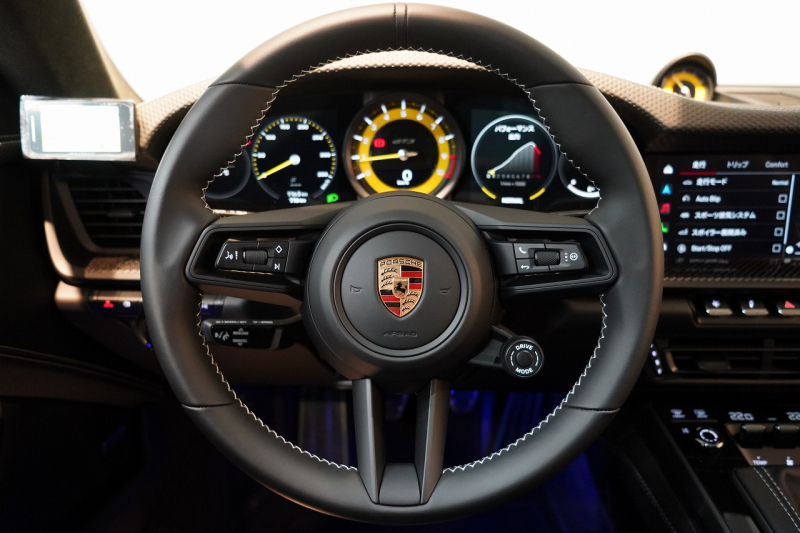 ポルシェ 911(Type992) GT3 Touring Package 6MT 左H ワンオーナー OP491 クロノ PCCB Fリフト カーボンルーフ レザーインテリア 中古車 中古車