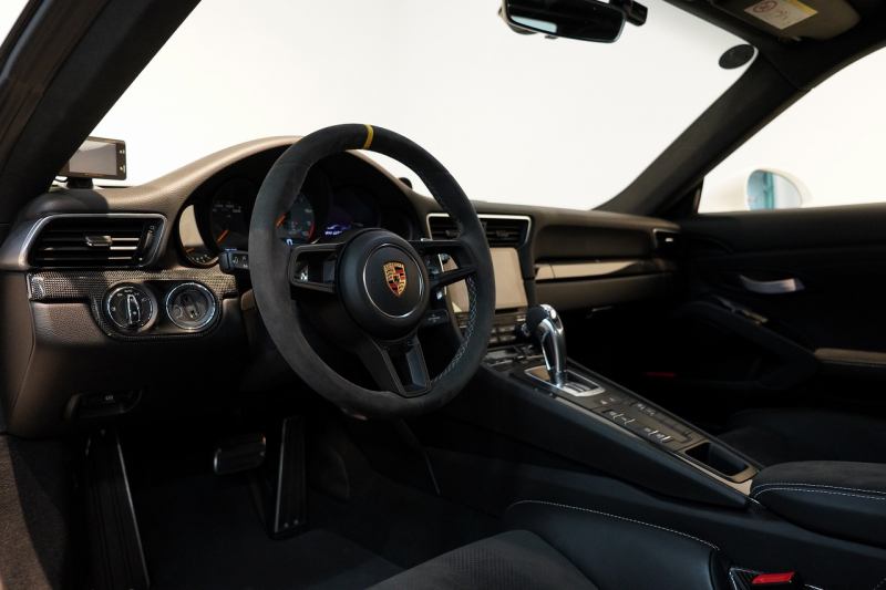 ポルシェ 911(Type991.2) GT3RS PDK 左H 延長保証2026年3月5日迄 PCCB クラブスポーツPKG スポーツクロノPKG LEDヘッドライト Fリフト 中古車