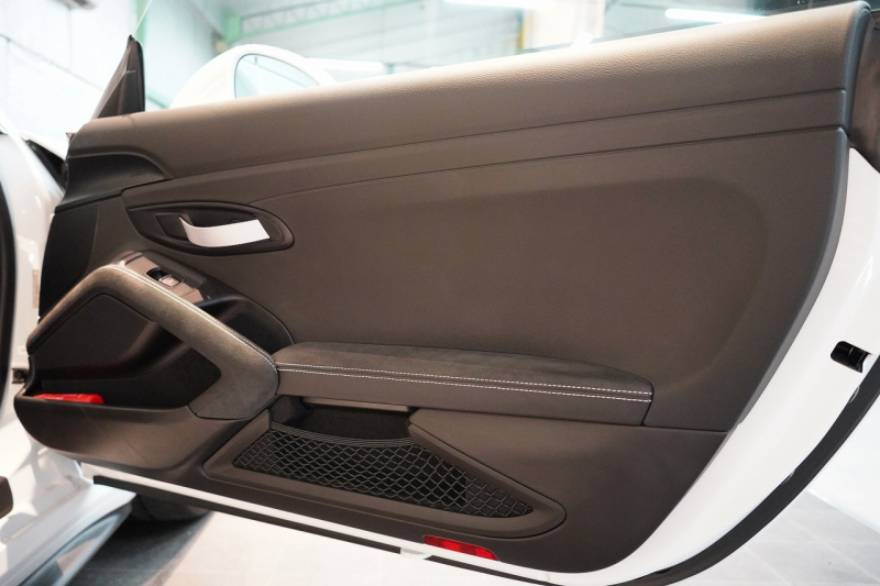 ポルシェ 911(Type991.2) GT3RS PDK 左H 延長保証2026年3月5日迄 PCCB クラブスポーツPKG スポーツクロノPKG LEDヘッドライト Fリフト 中古車 中古車