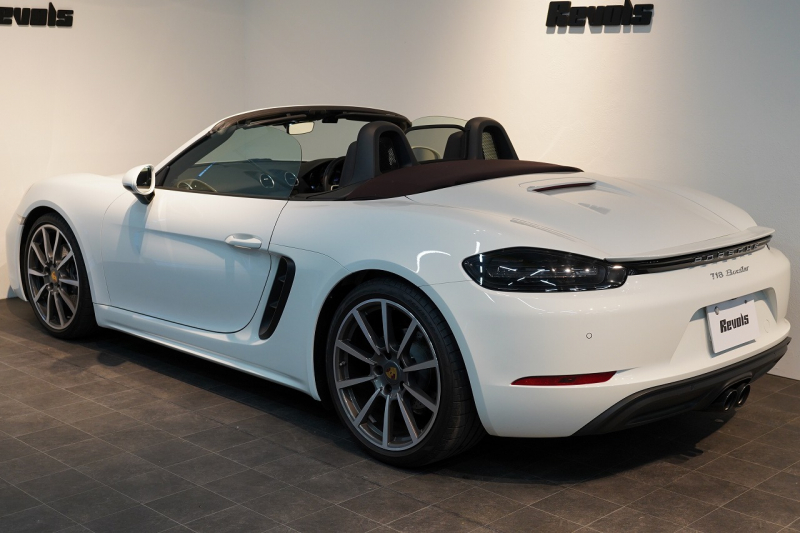 ポルシェ 718 ボクスター PDK 延長保証令和7年10月迄 スポーツエグゾースト 20インチカレラクラシック ティンテッドテール 中古車 中古車