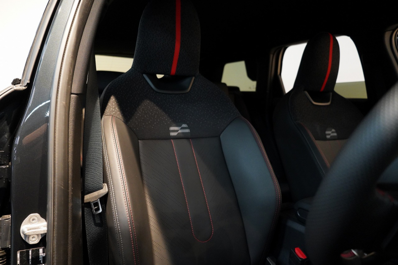MINI(ミニ) ミニカントリーマン ALL4 JOHN COOPER WORKS TRIM ワンオーナー レジェンドグレー パフォーマンスブレーキ レッドスポーツストライプデカール 中古車 中古車