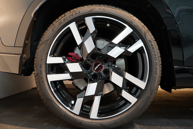 MINI(ミニ) ミニカントリーマン ALL4 JOHN COOPER WORKS TRIM ワンオーナー レジェンドグレー パフォーマンスブレーキ レッドスポーツストライプデカール 中古車 中古車