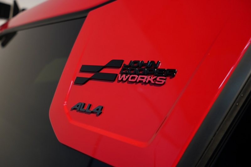 MINI(ミニ) ミニカントリーマン ALL4 JOHN COOPER WORKS TRIM ワンオーナー レジェンドグレー パフォーマンスブレーキ レッドスポーツストライプデカール 中古車 中古車