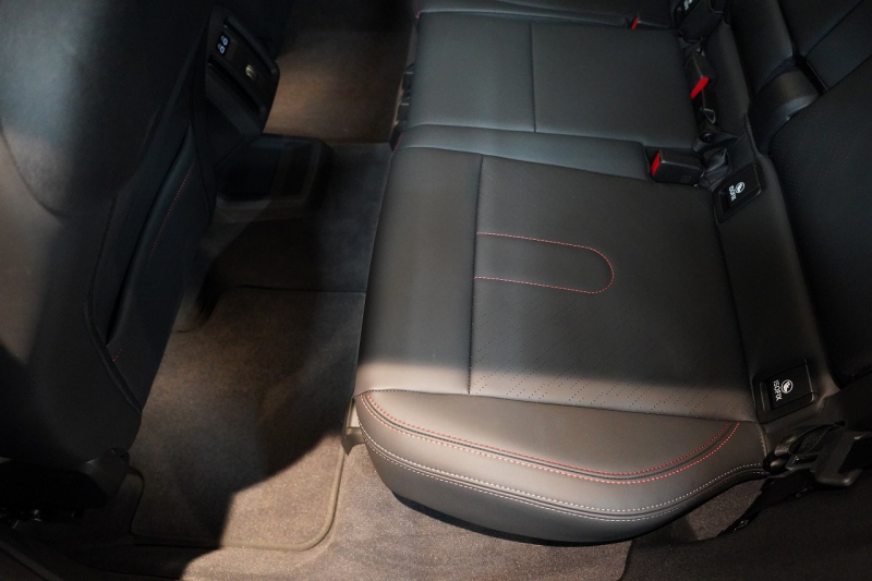 MINI(ミニ) ミニカントリーマン ALL4 JOHN COOPER WORKS TRIM ワンオーナー レジェンドグレー パフォーマンスブレーキ レッドスポーツストライプデカール 中古車 中古車