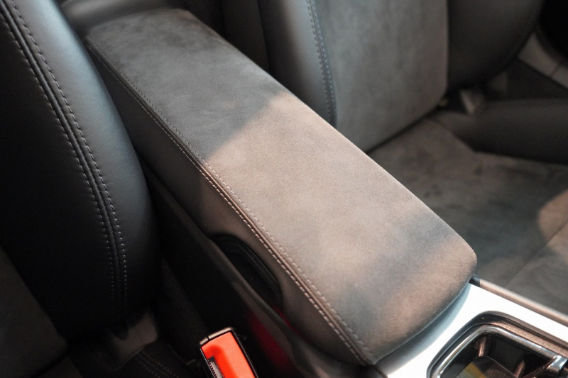 ポルシェ ボクスター(Type981) GTS PDK スポーツクロノ スポーツエグゾースト レザーインテリア 中古車 中古車