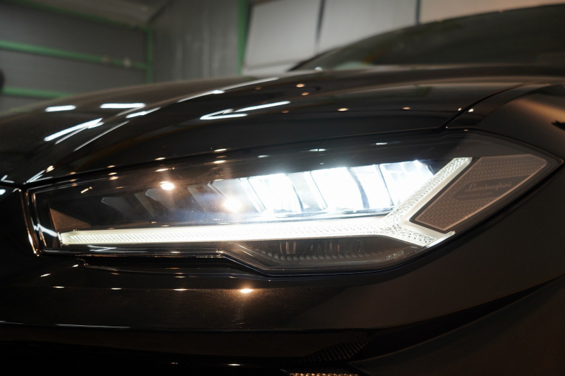 ランボルギーニ ウルス ベースグレード 左H カーボンエクステリア&インテリア パノラマルーフ Bang&Olufsen 中古車 中古車