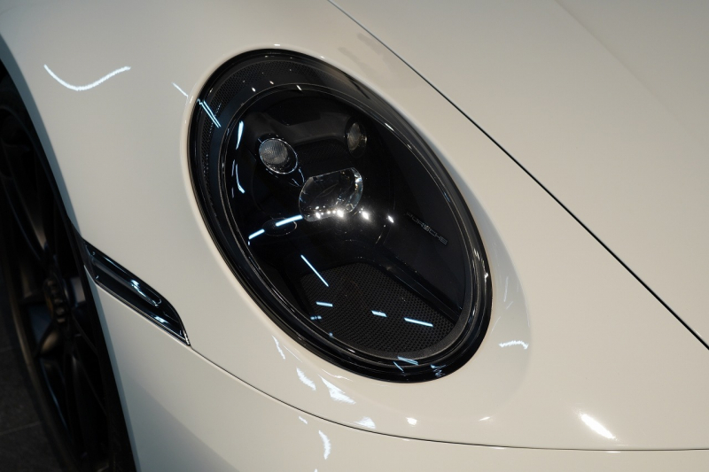 ポルシェ 911(Type992) Carrera GTS Cabriolet オールレザーインテリア（グラファイトブルー） ベンチレーション  中古車