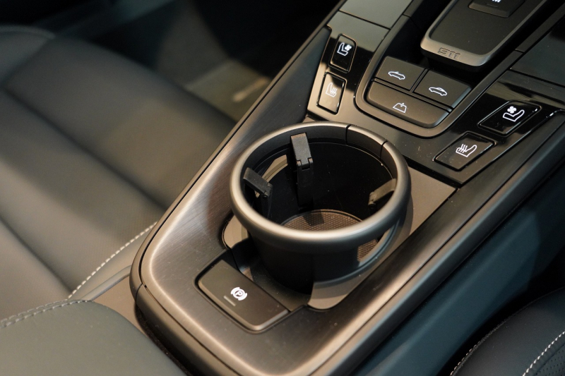 ポルシェ 911(Type992) Carrera GTS Cabriolet オールレザーインテリア（グラファイトブルー） ベンチレーション  中古車