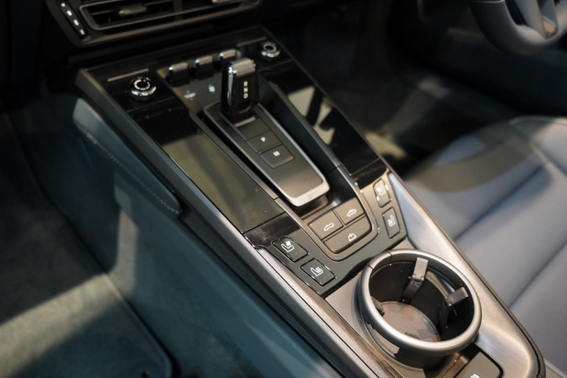 ポルシェ 911(Type992) Carrera GTS Cabriolet オールレザーインテリア（グラファイトブルー） ベンチレーション  中古車