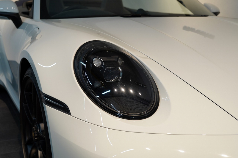 ポルシェ 911(Type992) Carrera GTS Cabriolet オールレザーインテリア（グラファイトブルー） ベンチレーション  中古車