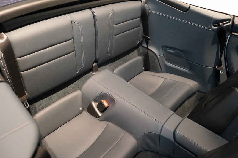 ポルシェ 911(Type992) Carrera GTS Cabriolet オールレザーインテリア（グラファイトブルー） ベンチレーション  中古車