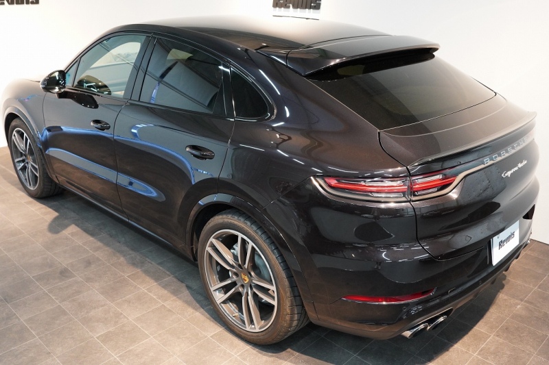 ポルシェ カイエンクーペ Turbo Tiptronic-S 延長保証2025年11月迄 PSMP付 PCSB ツートンレザーインテリア スポーツエグゾースト マトリクスLED 中古車 中古車