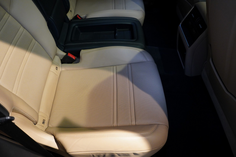 ポルシェ カイエンクーペ Turbo Tiptronic-S 延長保証2025年11月迄 PSMP付 PCSB ツートンレザーインテリア スポーツエグゾースト マトリクスLED 中古車 中古車