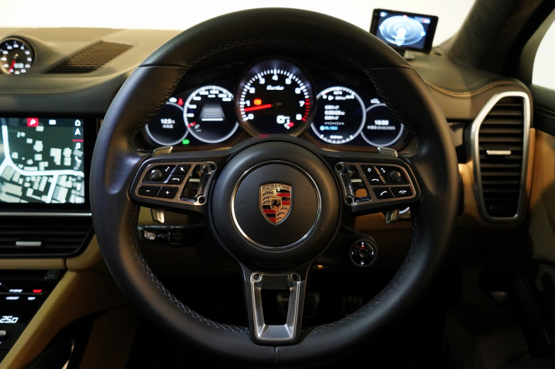 ポルシェ カイエンクーペ Turbo Tiptronic-S 延長保証2025年11月迄 PSMP付 PCSB ツートンレザーインテリア スポーツエグゾースト マトリクスLED 中古車 中古車