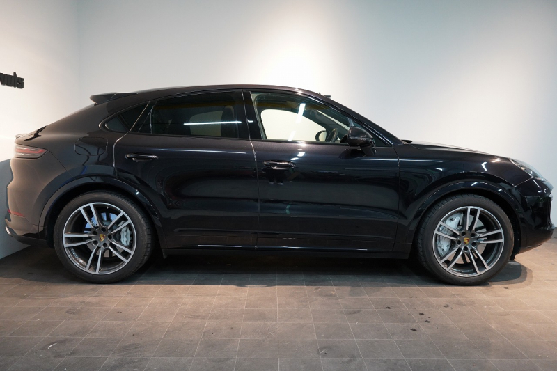 ポルシェ カイエンクーペ Turbo Tiptronic-S 延長保証2025年11月迄 PSMP付 PCSB ツートンレザーインテリア スポーツエグゾースト マトリクスLED 中古車 中古車