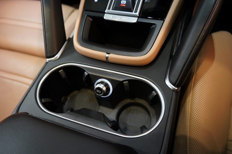 ポルシェ カイエンクーペ Turbo Tiptronic-S 延長保証2025年11月迄 PSMP付 PCSB ツートンレザーインテリア スポーツエグゾースト マトリクスLED 中古車 中古車