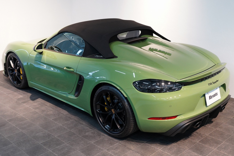ポルシェ 718スパイダー 6MT ワンオーナー 左H PTSカラー/オリーブグリーン PCCB レザーインテリア 中古車 中古車
