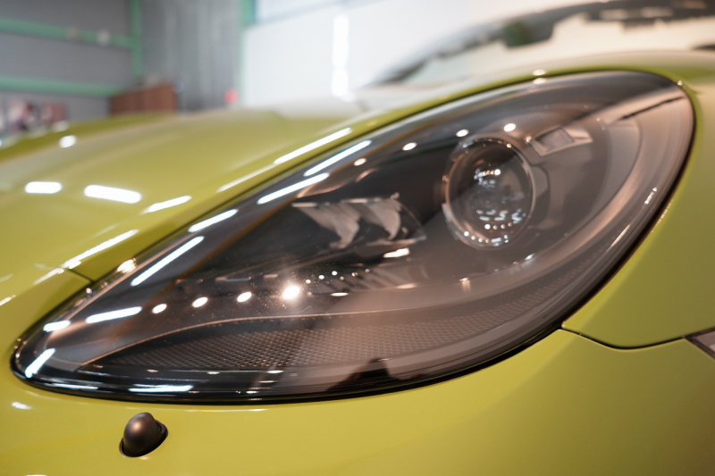 ポルシェ 718スパイダー 6MT ワンオーナー 左H PTSカラー/オリーブグリーン PCCB レザーインテリア 中古車 中古車